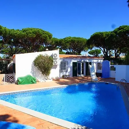 Вилла Sleeps 8 Pool Air Con T480090 Вале-до-Лобо