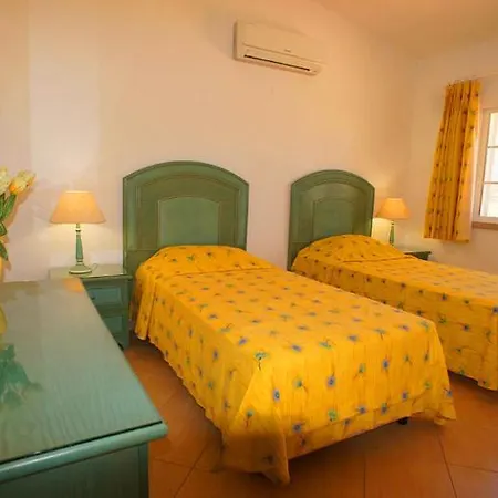 Sleeps 8 Pool Air Con T480090 Вилла