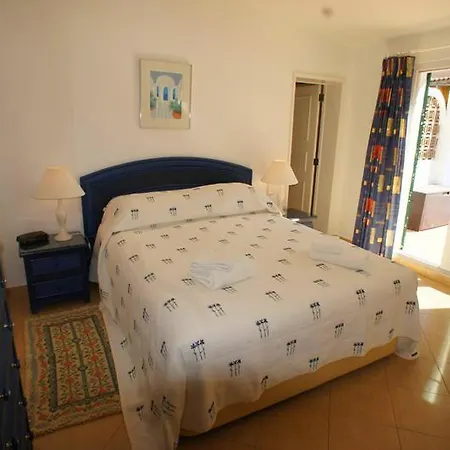 Sleeps 8 Pool Air Con T480090 ヴィラ *